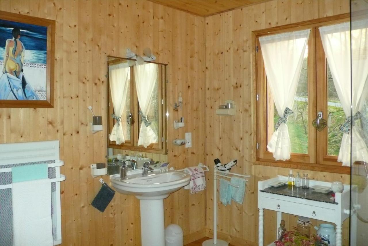 Chez Geppetto Bed & Breakfast Saint-Georges-Nigremont ภายนอก รูปภาพ